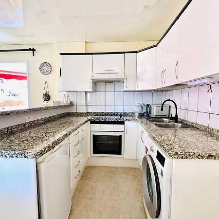 푸에르토 데 산티아고 Cozy Beachfront Flat With Pool & Panoramic Sea View Terrace 아파트 외부 사진