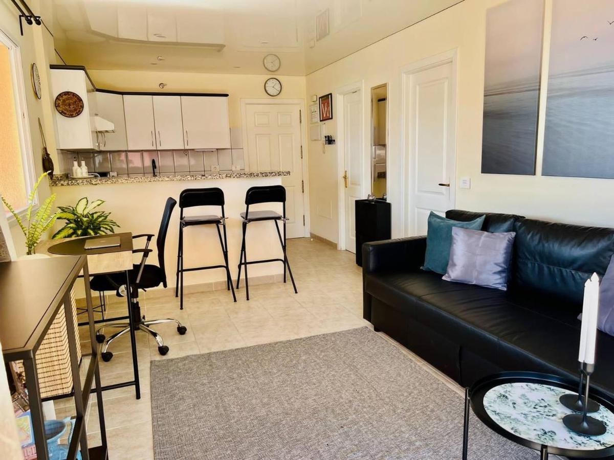 푸에르토 데 산티아고 Cozy Beachfront Flat With Pool & Panoramic Sea View Terrace 아파트 외부 사진